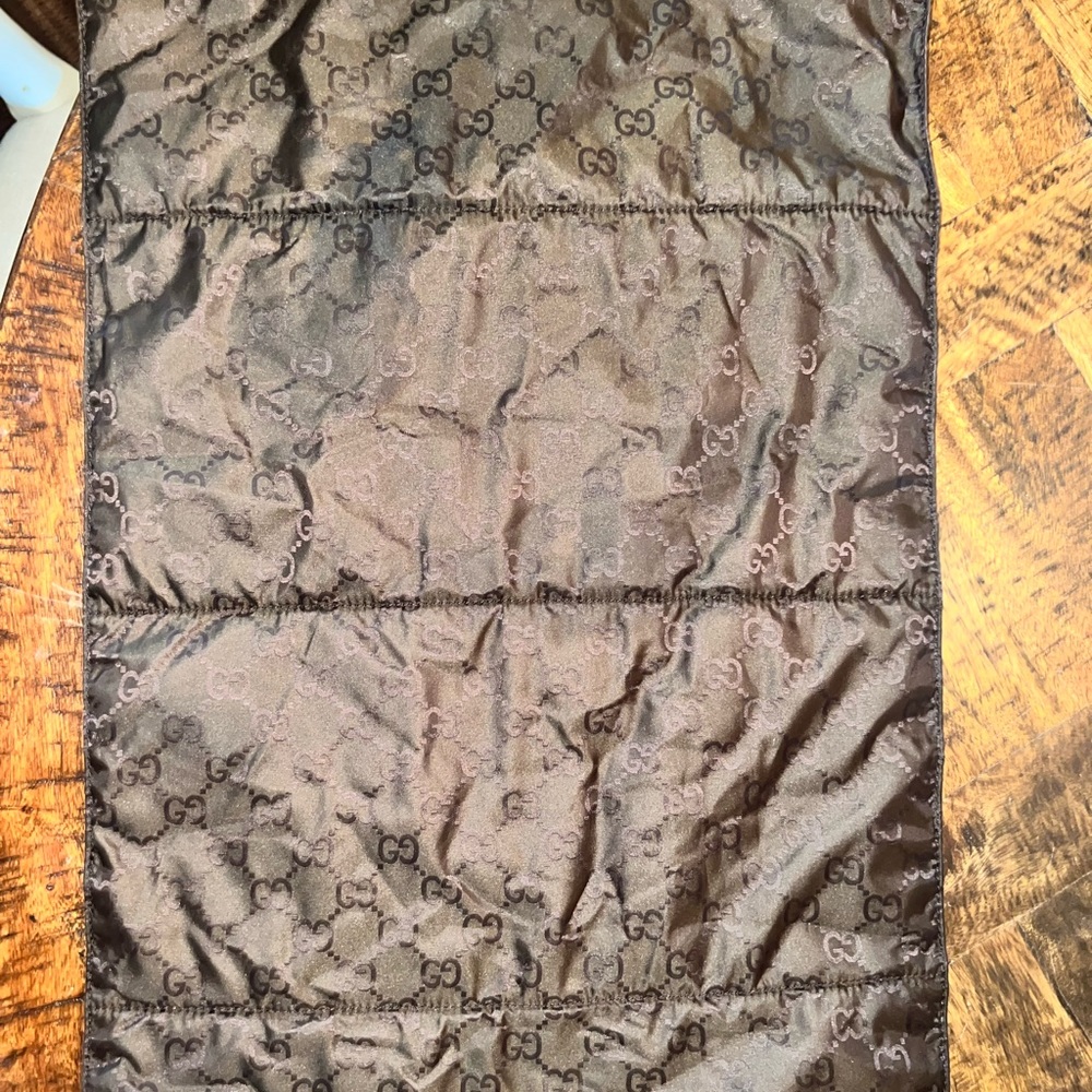 GUCCI Diaper bag, like new. Worn a handful of times. - Picture 6 of 6
